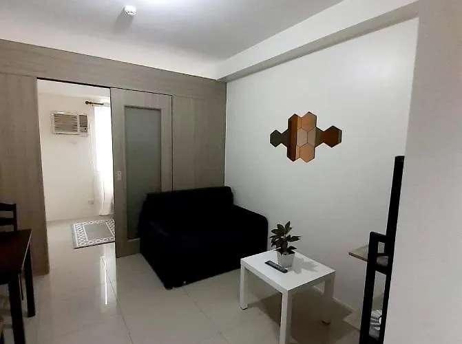 Shore 1 Residences,moa Complex - One Bedroom Apartment